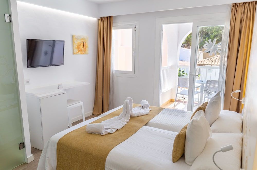 Double Room, Balcony