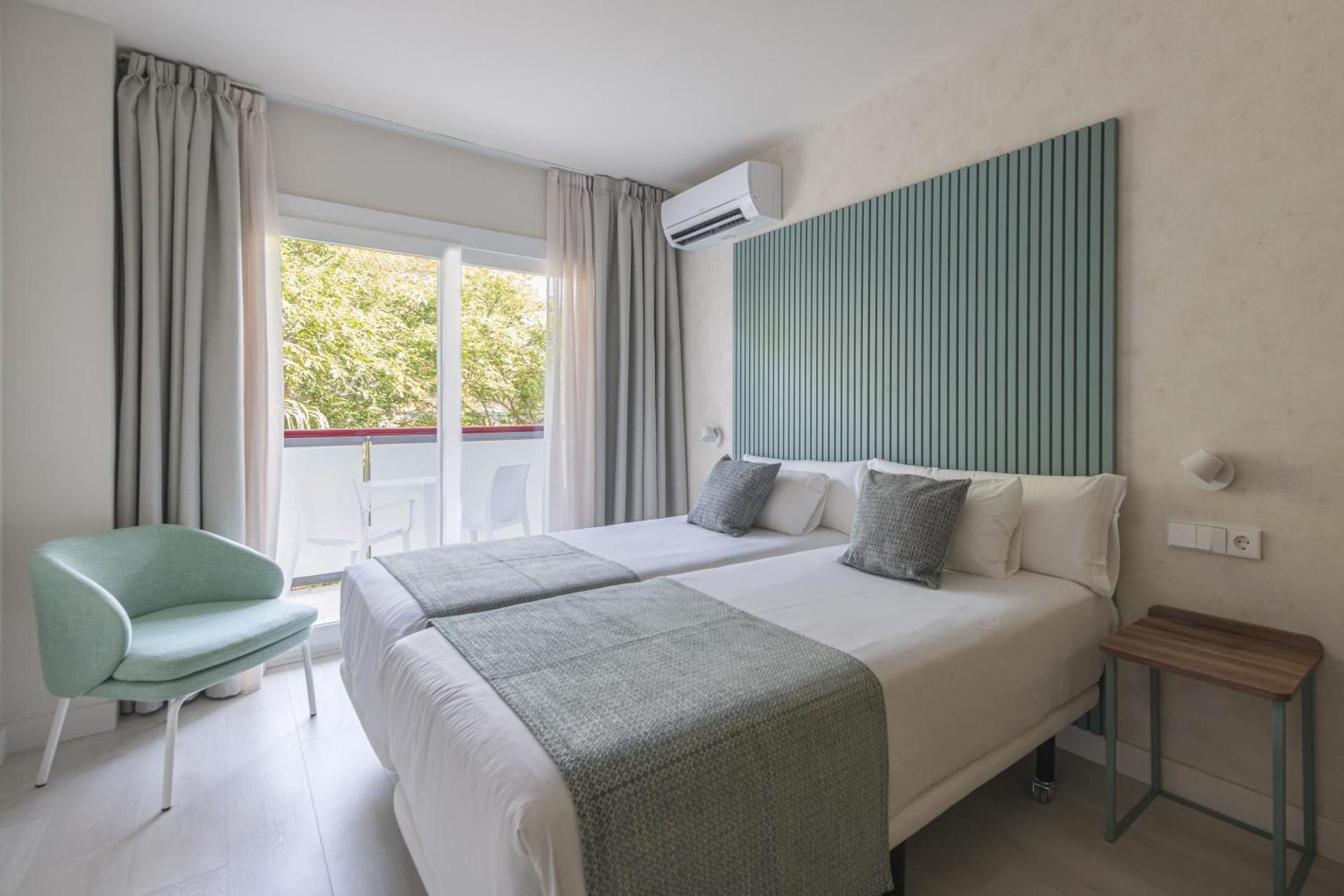 Double or Twin Room with Balcony