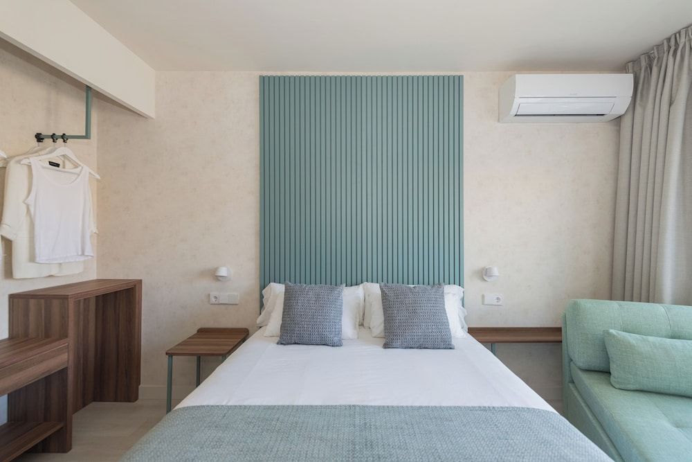 Eurosalou Hotel & Spa Standard Room, Balcony, Pool View 2