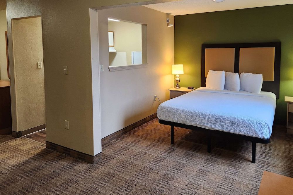 undefined Suburban Studios Columbus East 3