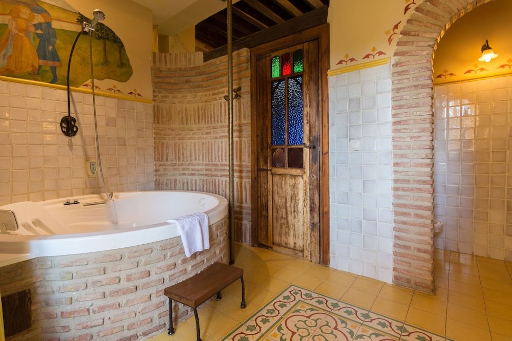 Hospedería Señorío de Casalarreina Themed Double Room with Jetted Tub 7