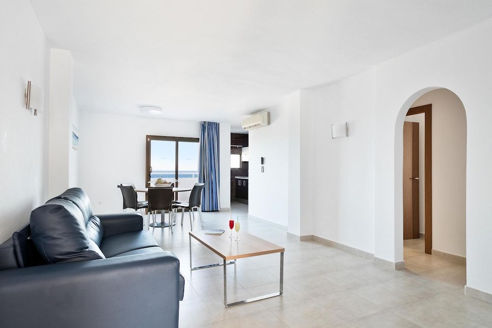 Apartment, 2 Bedrooms (4 adults + 2 children)