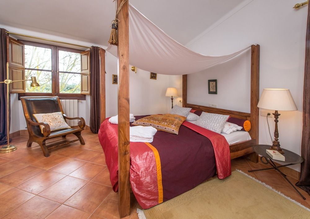 Suite (Mestral)