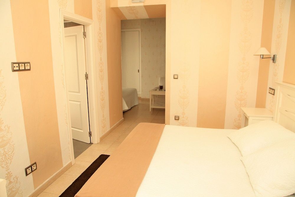 Hotel Convento Tarifa Triple Room 3