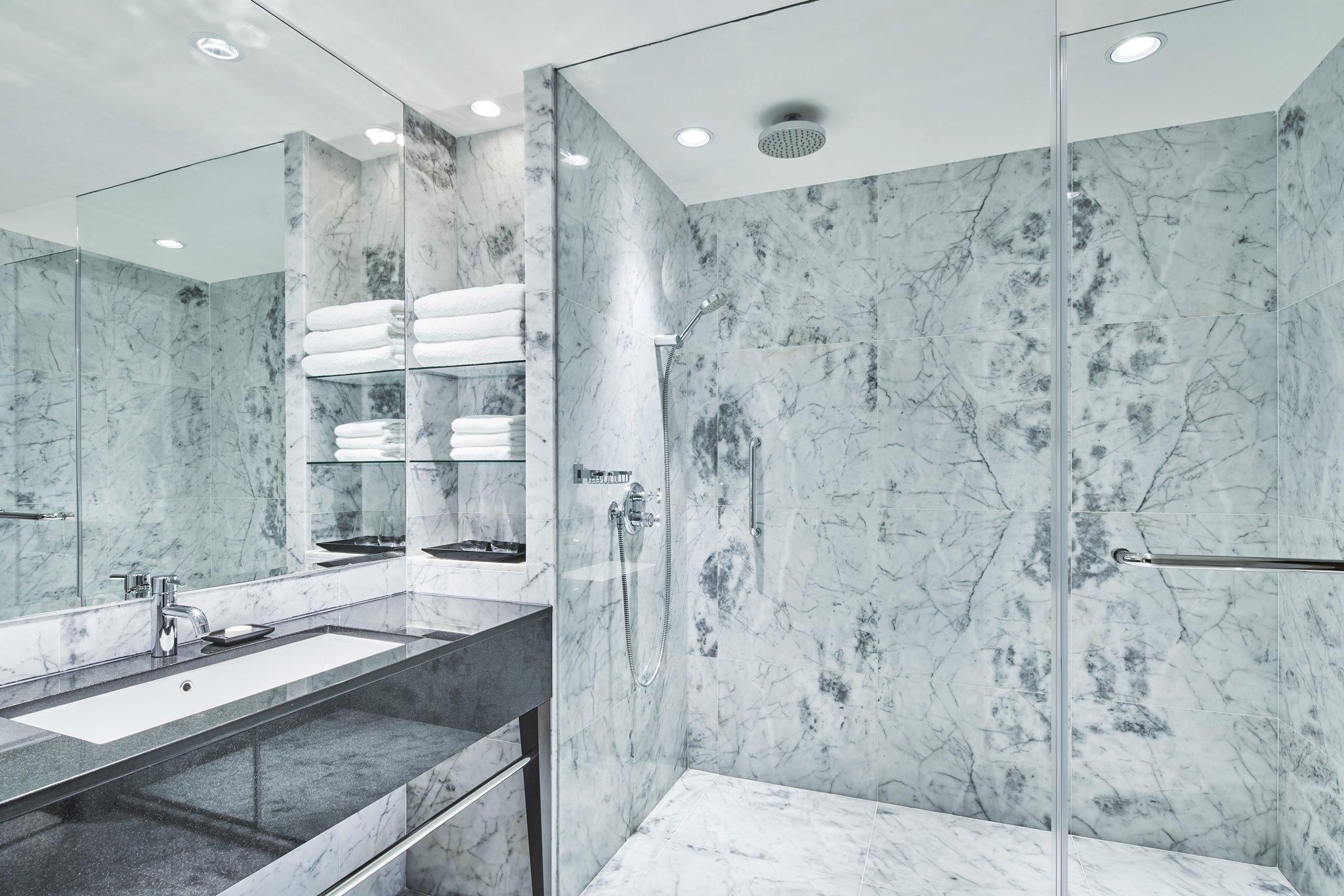 Royal Suite, Club lounge access, 1 Bedroom Suite, 1 King, High floor