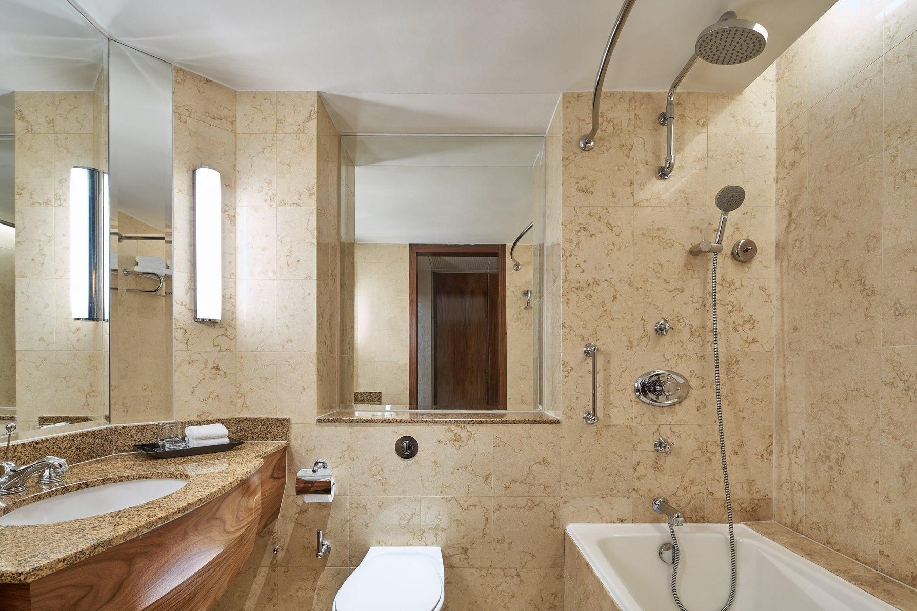 Sheraton Club, Club lounge access, Guest room, 1 King, High floor