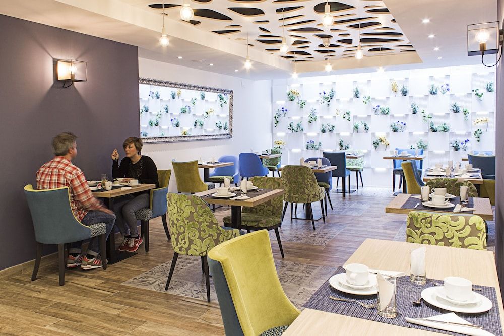 undefined Hostemplo Sagrada Familia 8