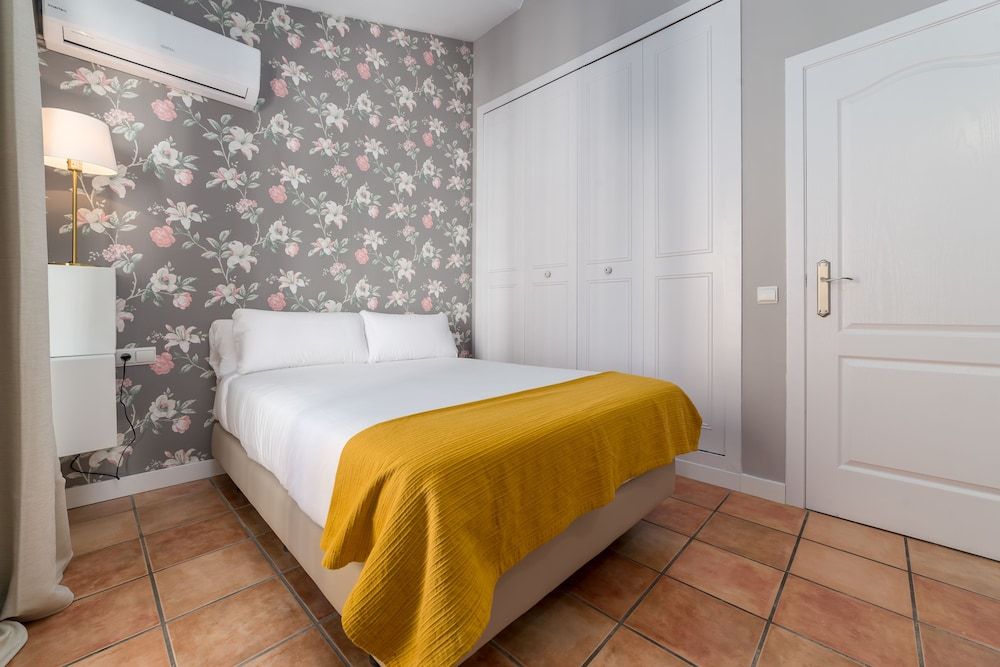 undefined Palacio de Rojas Apartments 3