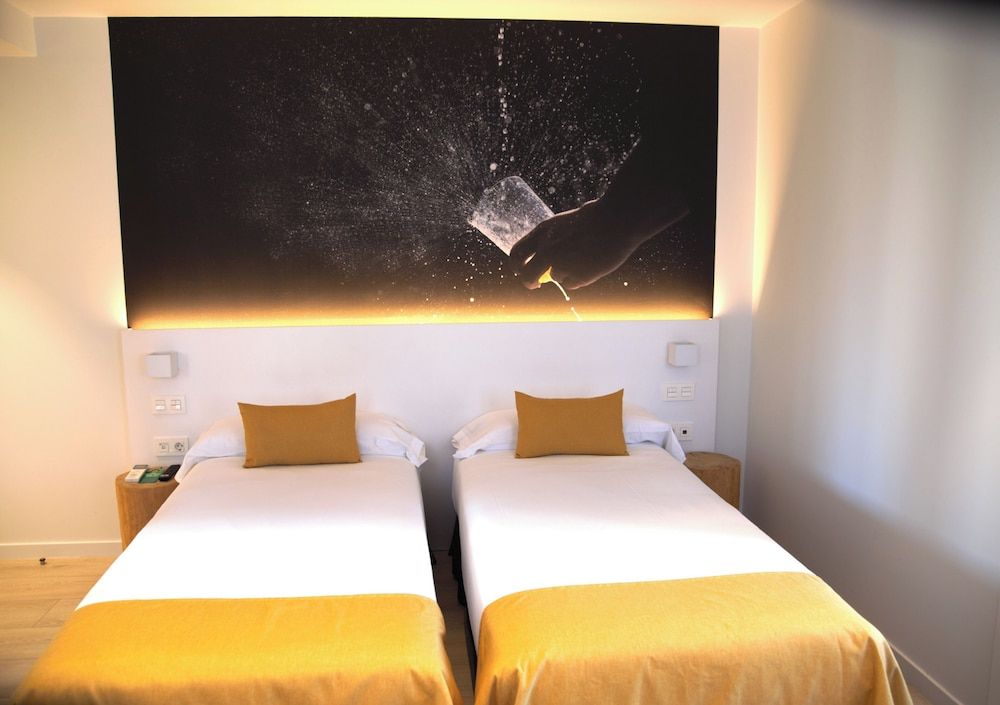 Pensión Txingurri Superior Room (Exterior) 4