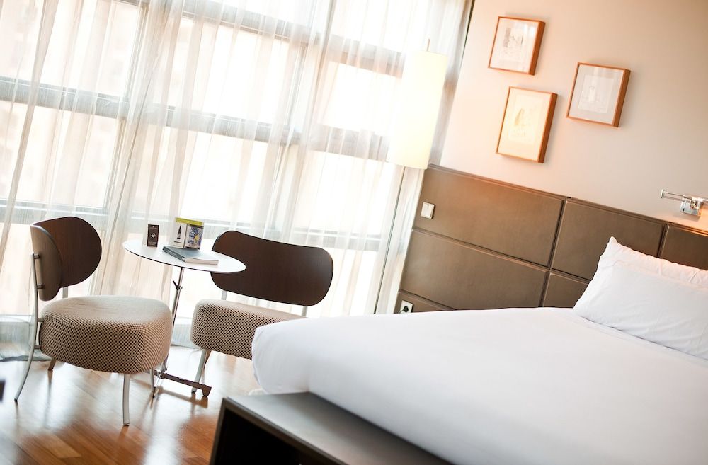 Reina Petronila Single Room