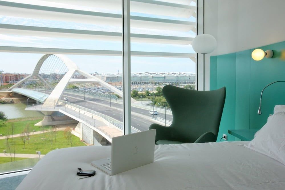 Hotel Hiberus Family Room 5