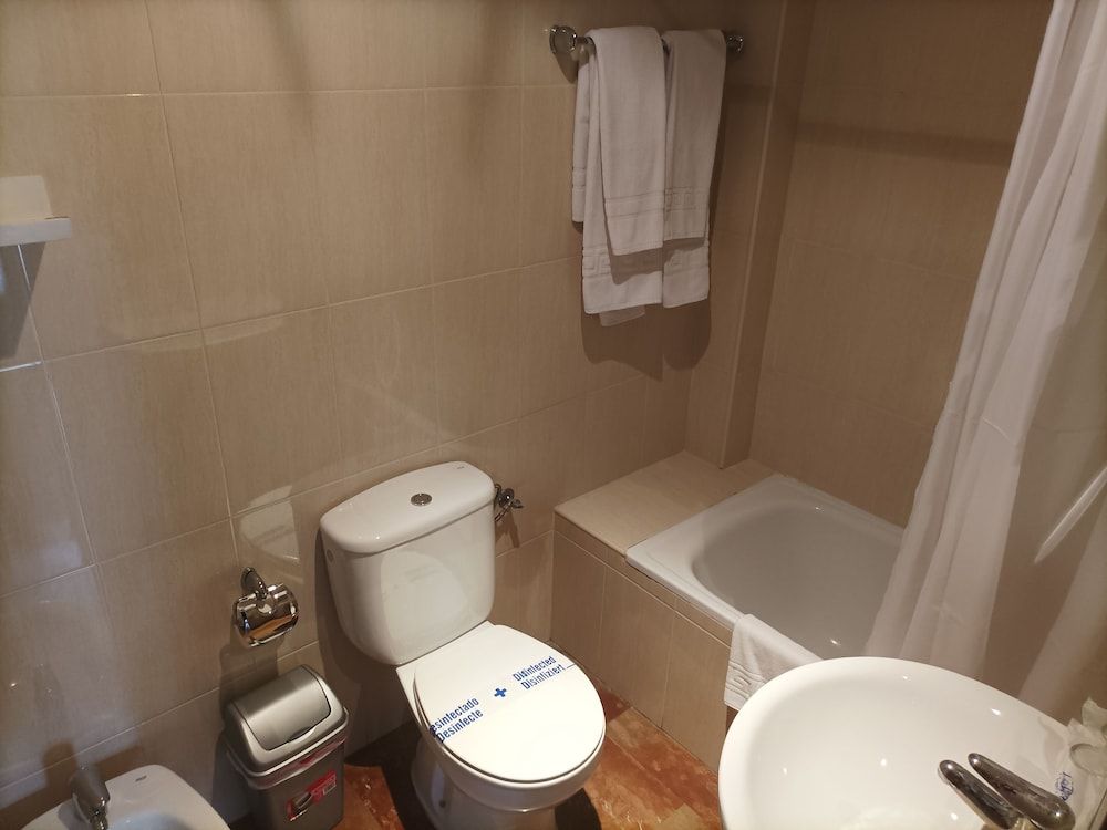 Hostal San Cayetano Habitacion Deluxe exterior 6