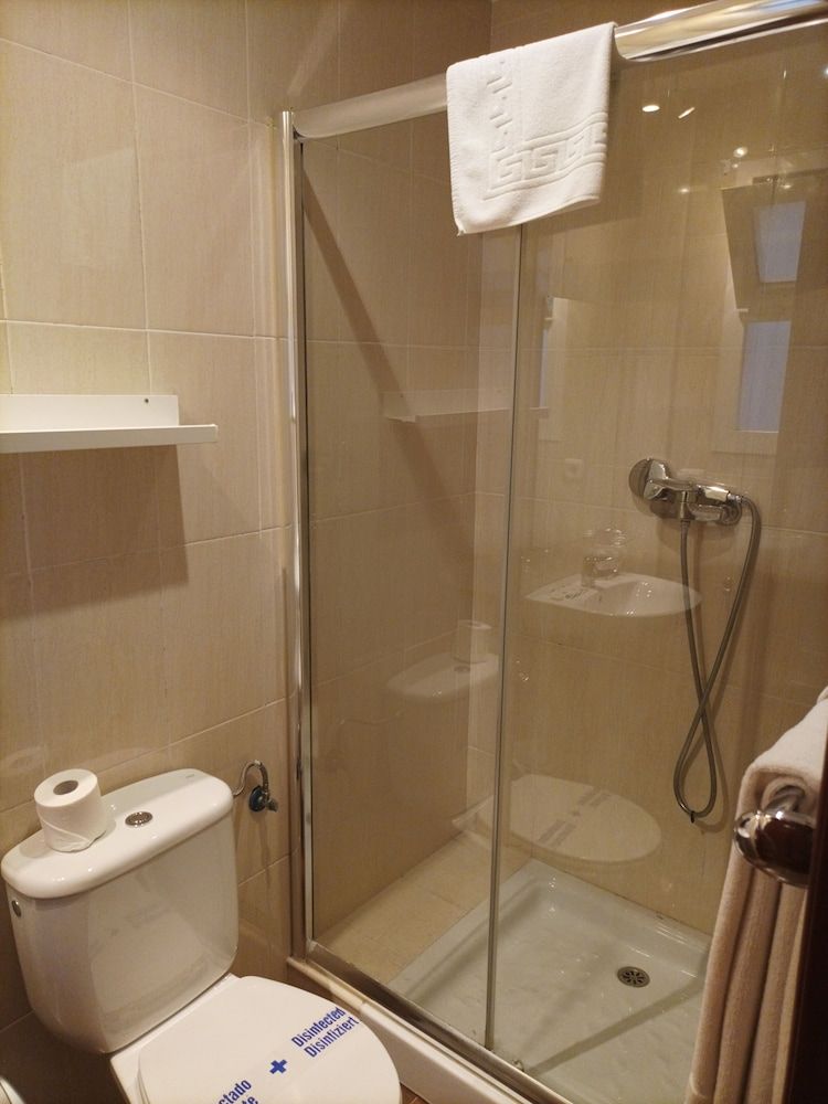 Hostal San Cayetano Standard Double or Twin Room, Courtyard View 7