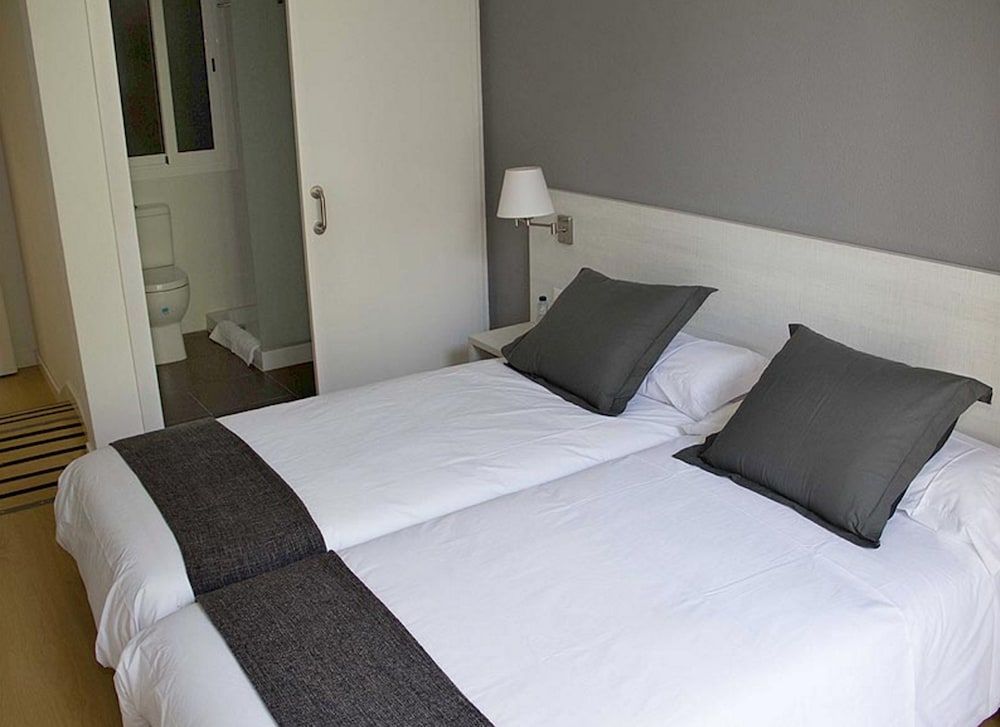 Hostalin Diputacion Standard Room, 2 Twin Beds, Balcony