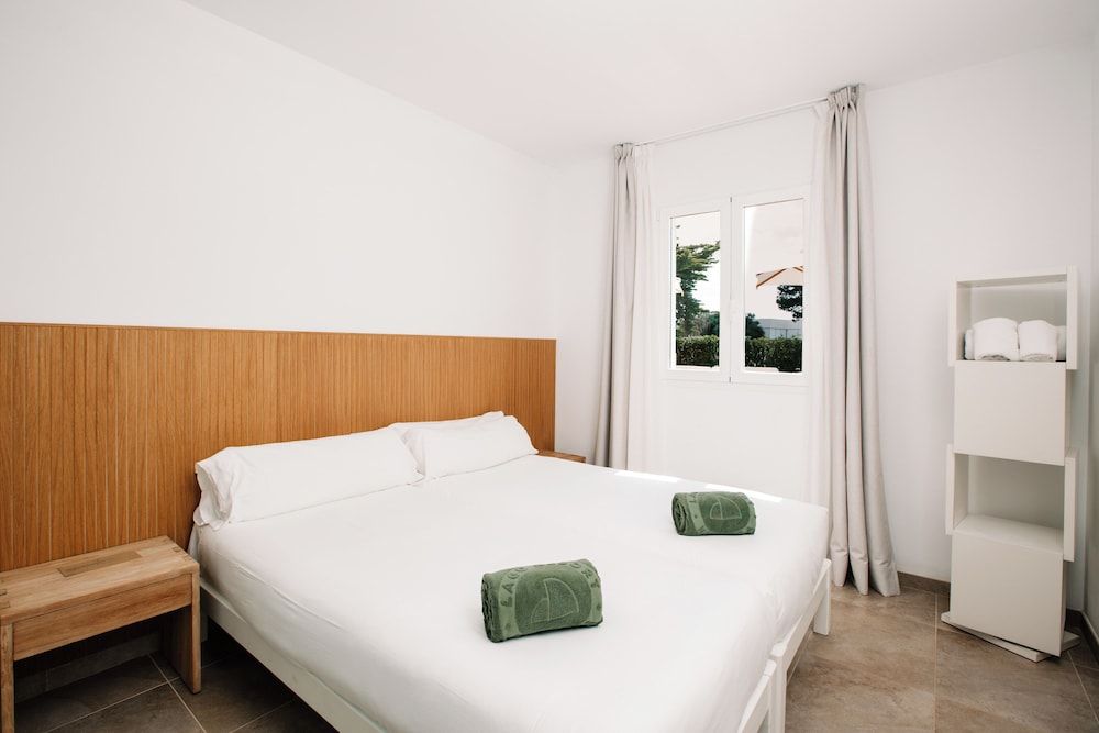 Exclusive Villa, 4 Bedrooms, Jacuzzi in the garden