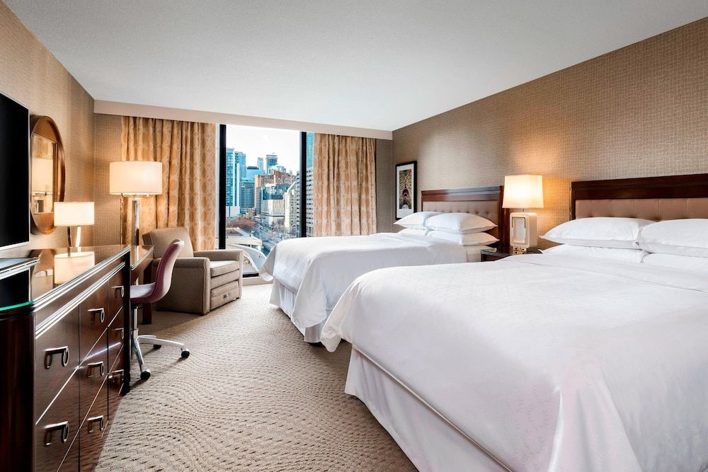 Sheraton Centre Toronto Hotel Room, 2 Queen Beds, Non Smoking 2