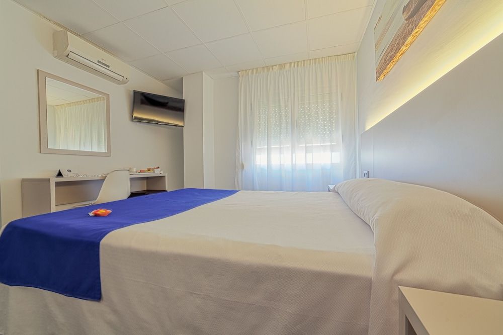 Hotel La Perla Double Room, 1 Double or 2 Twin Beds 2