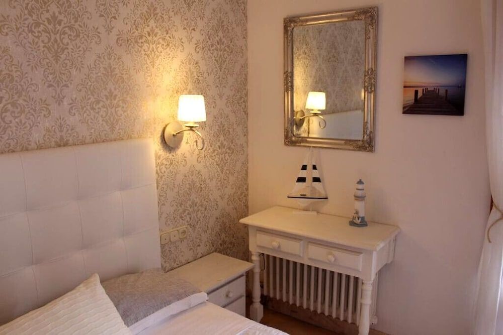 Hotel La Zubia Classic Double Room 4