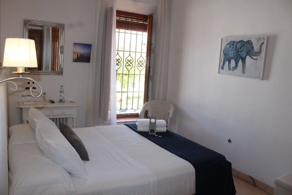 Hotel La Zubia Superior Quadruple Room 2