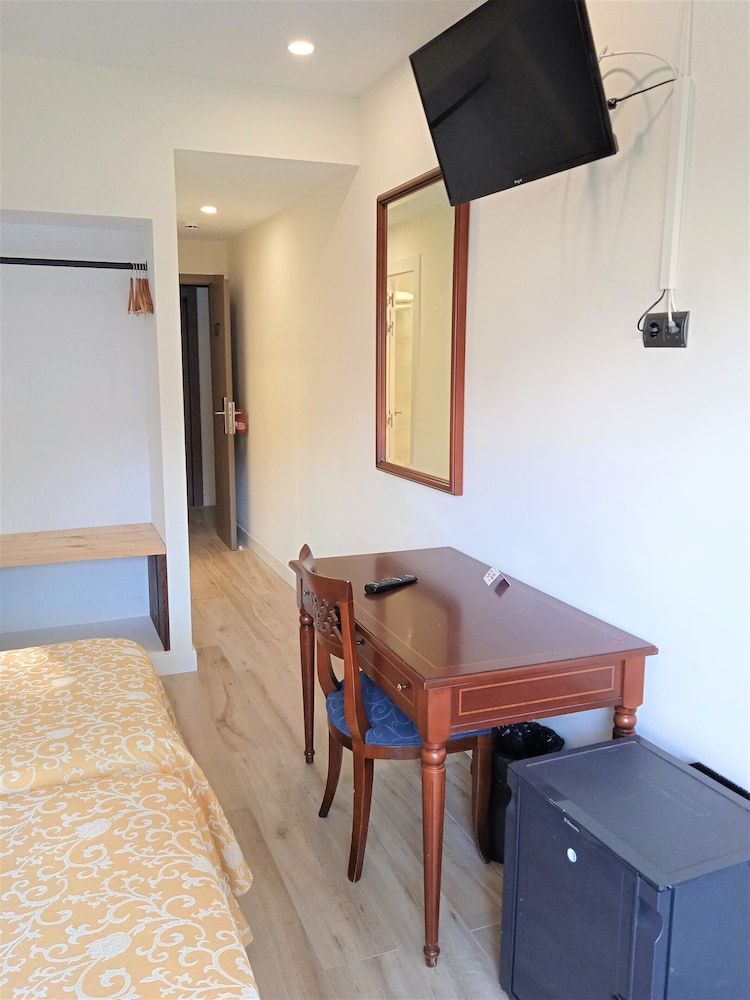 Hotel 153 Double Room, 2 Twin Beds, Terrace 13