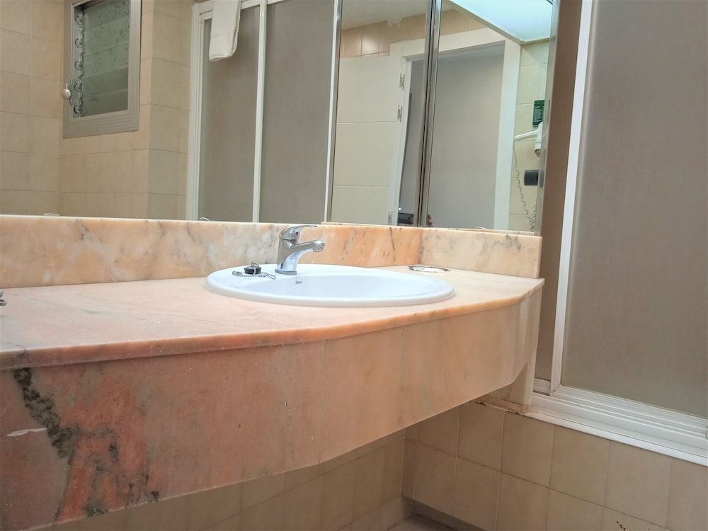 Hotel 153 Double Room, 2 Twin Beds, Terrace 12