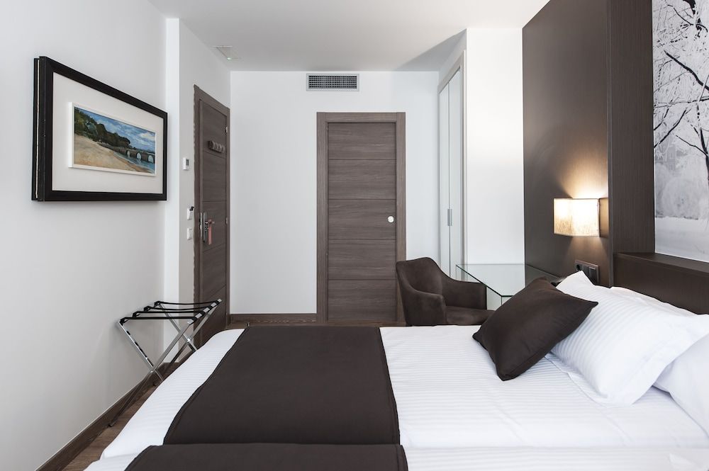 Superior Double or Twin Room ( Los Bikinis)