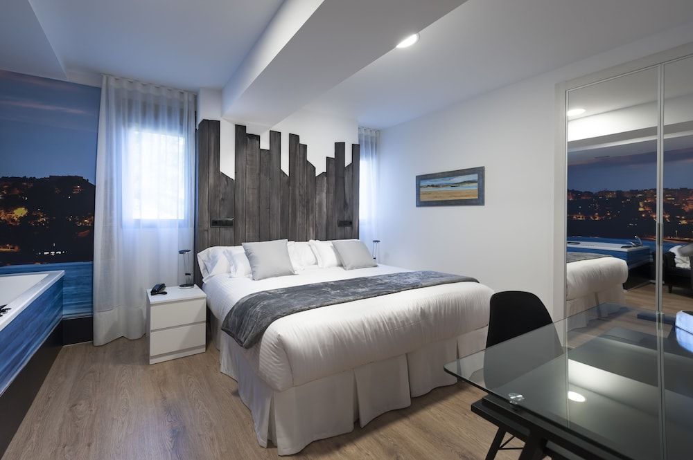 Deluxe Double Room, Jetted Tub (El Puntal)