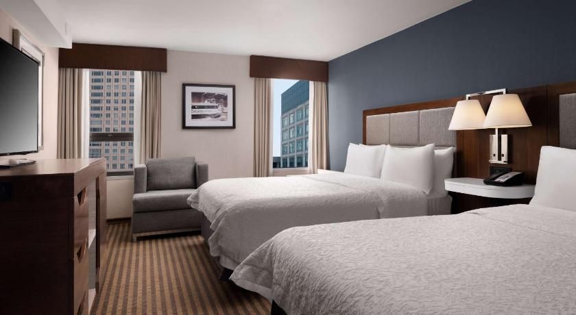 undefined Hampton Inn Chicago Downtown/Magnificent Mile 7