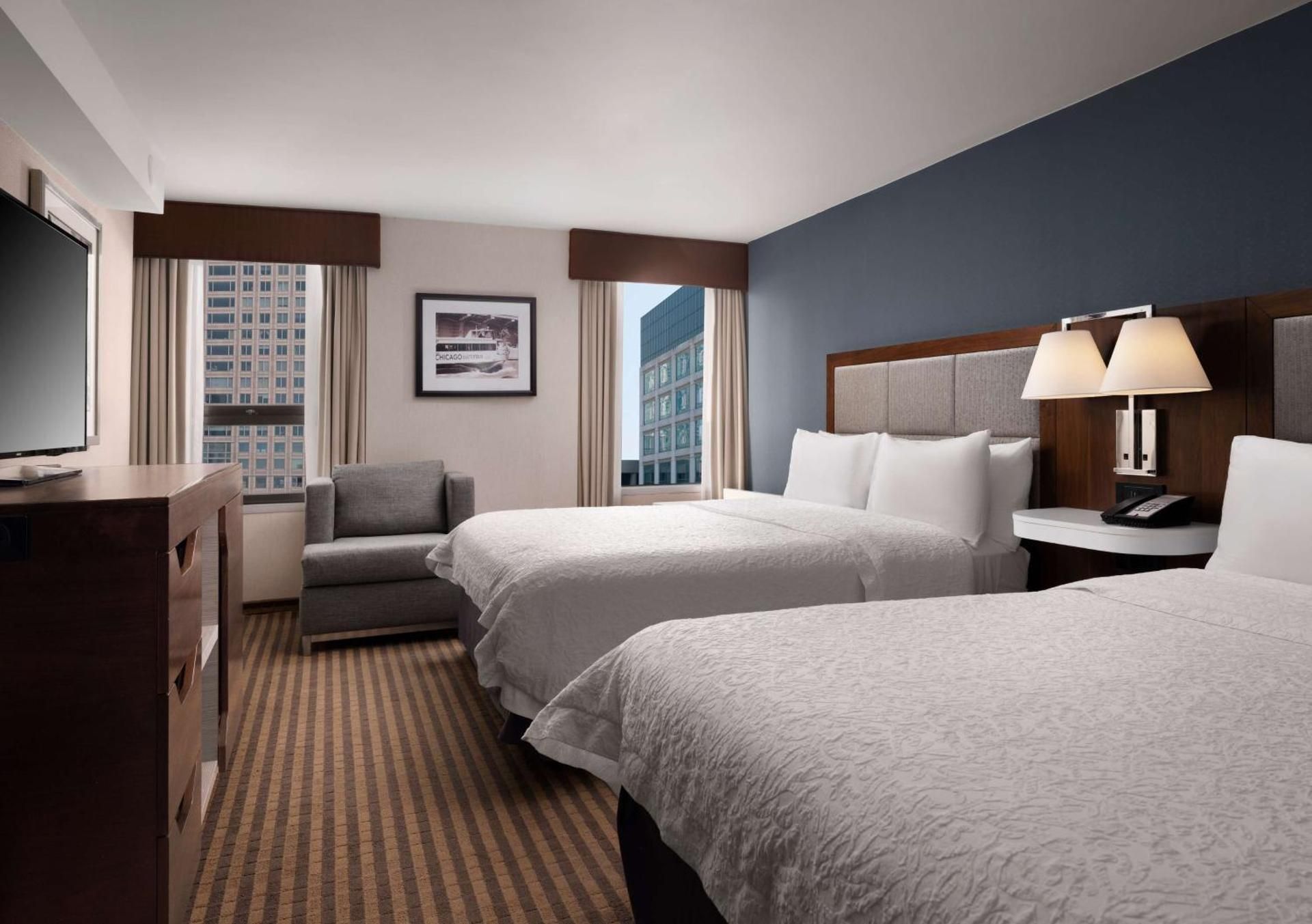 undefined Hampton Inn Chicago Downtown/Magnificent Mile 9