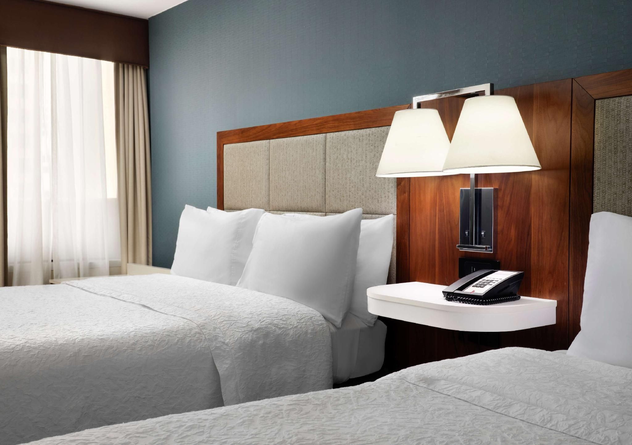 undefined Hampton Inn Chicago Downtown/Magnificent Mile 8