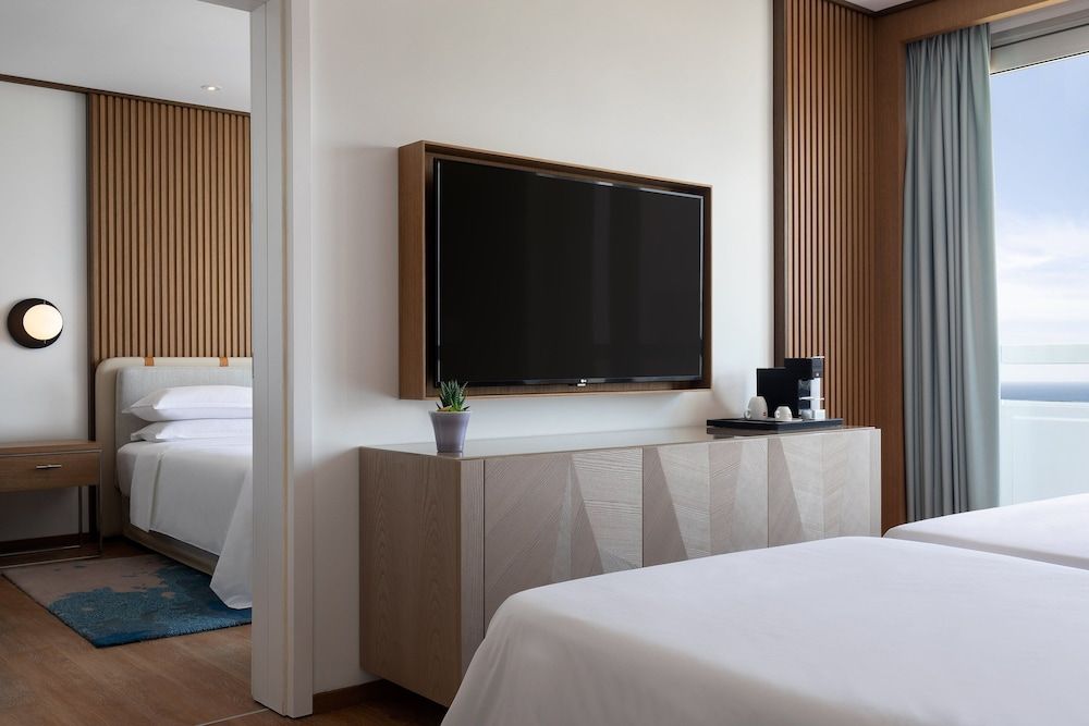 Sheraton Grand Tel Aviv Deluxe Room, 1 Queen Bed, Non Smoking, Balcony (View)