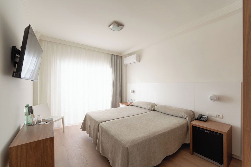 Hotel RH Riviera -  Recommended for Adults Standard Double Room, Terrace, Partial Sea View (2 Adults) 2