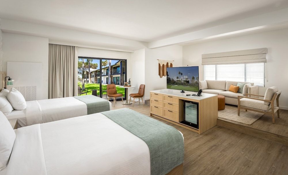Junior Suite, 2 Queen Beds