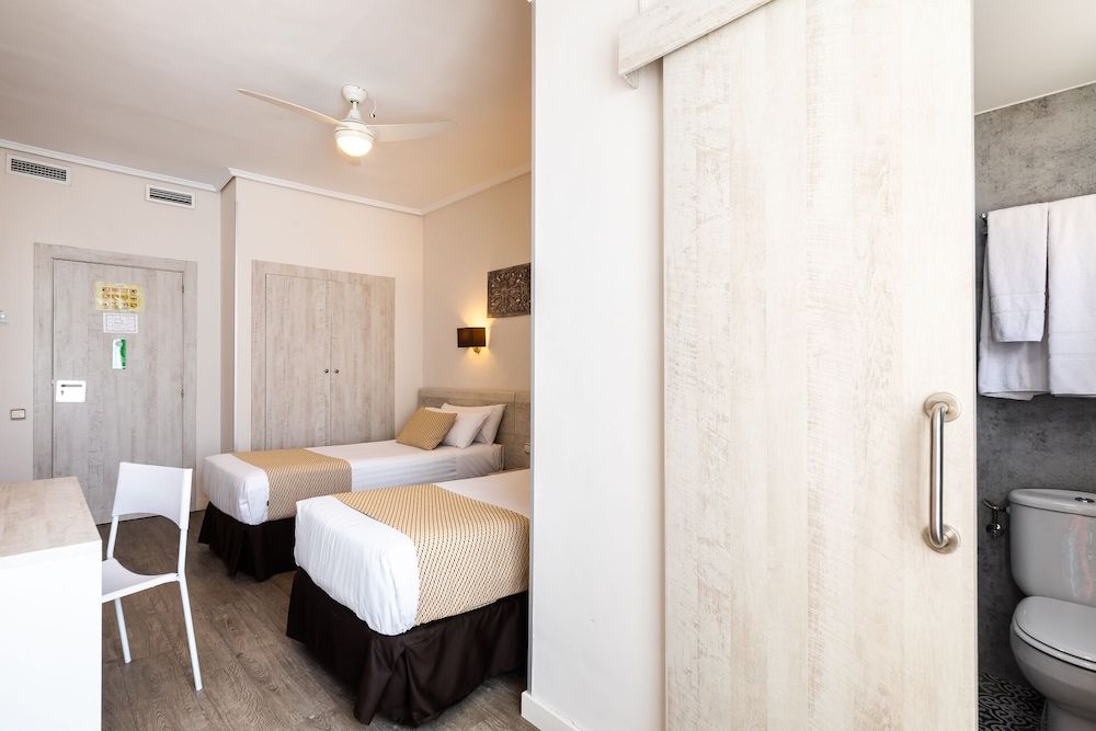 Sweet Hotel Continental Double Room 4