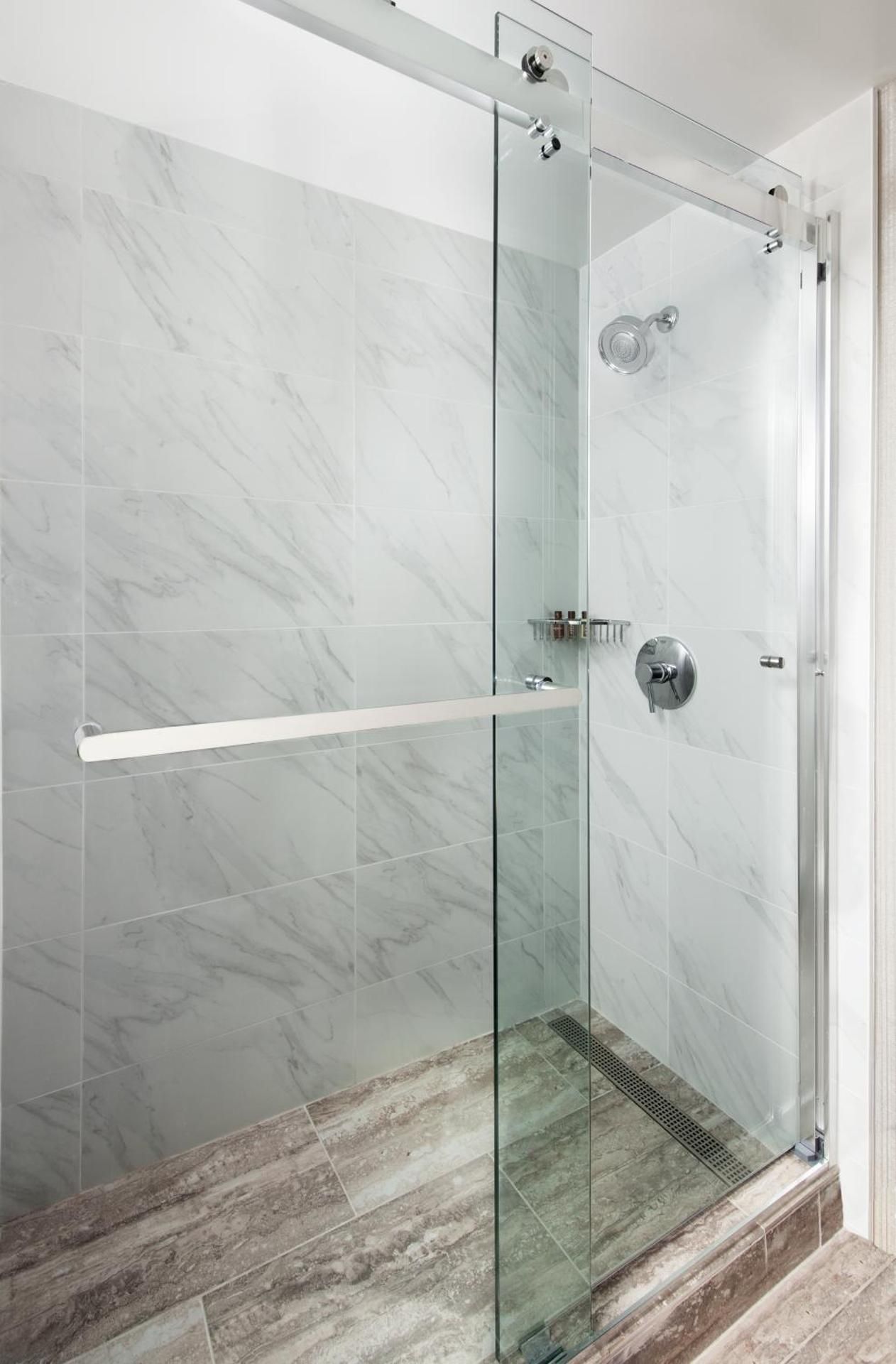 Executive King Suite with Roll-in Shower - Mobility Accessible