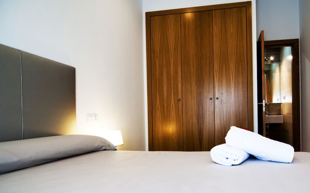 Plaza de la Luz Cádiz Family Apartment, 3 Bedrooms 4