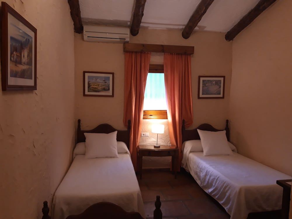 Hotel Hospedería Las Buitreras Standard Twin Room, Garden View 13