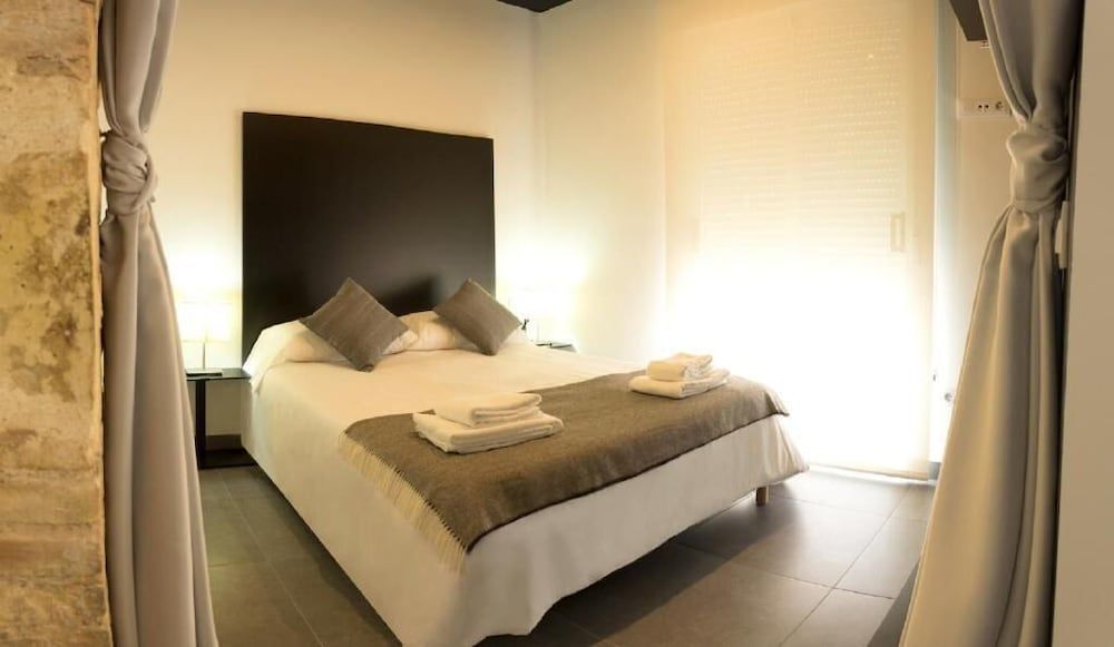 undefined Soho Valencia Apartments 7
