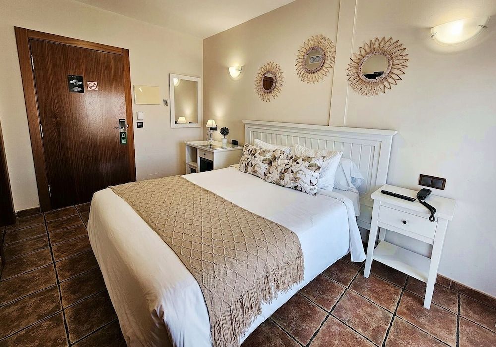 Hotel Medina de Toledo Double Room 17