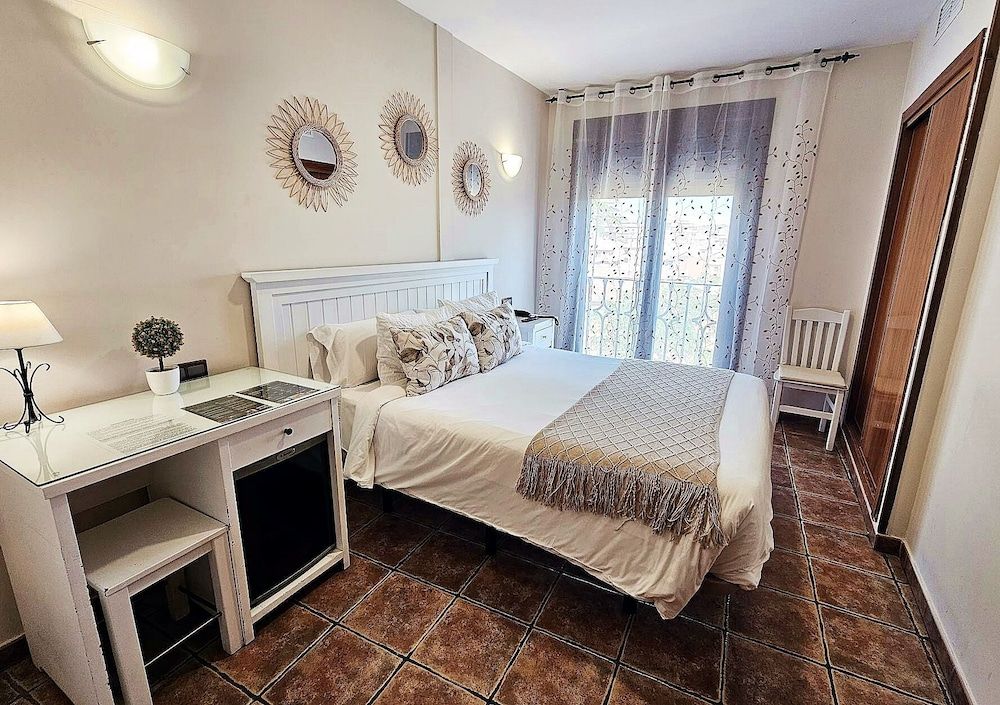 Hotel Medina de Toledo Double Room 12