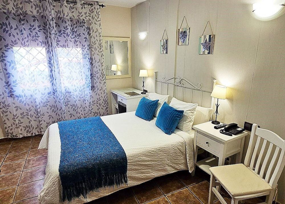 Hotel Medina de Toledo Double Room 5