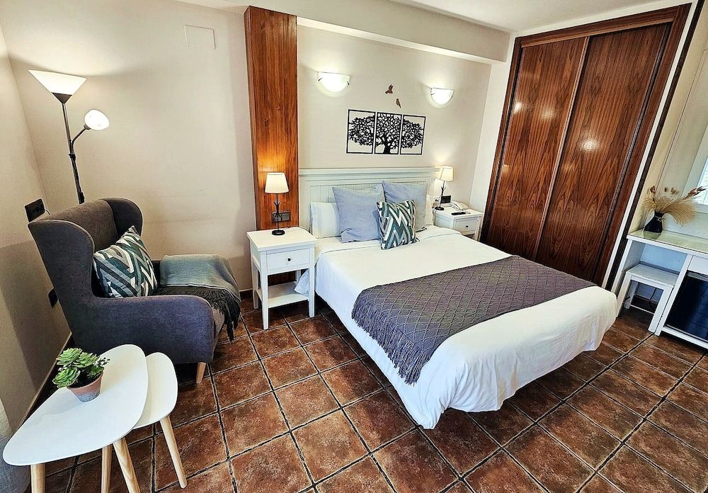 Hotel Medina de Toledo Double Room 16