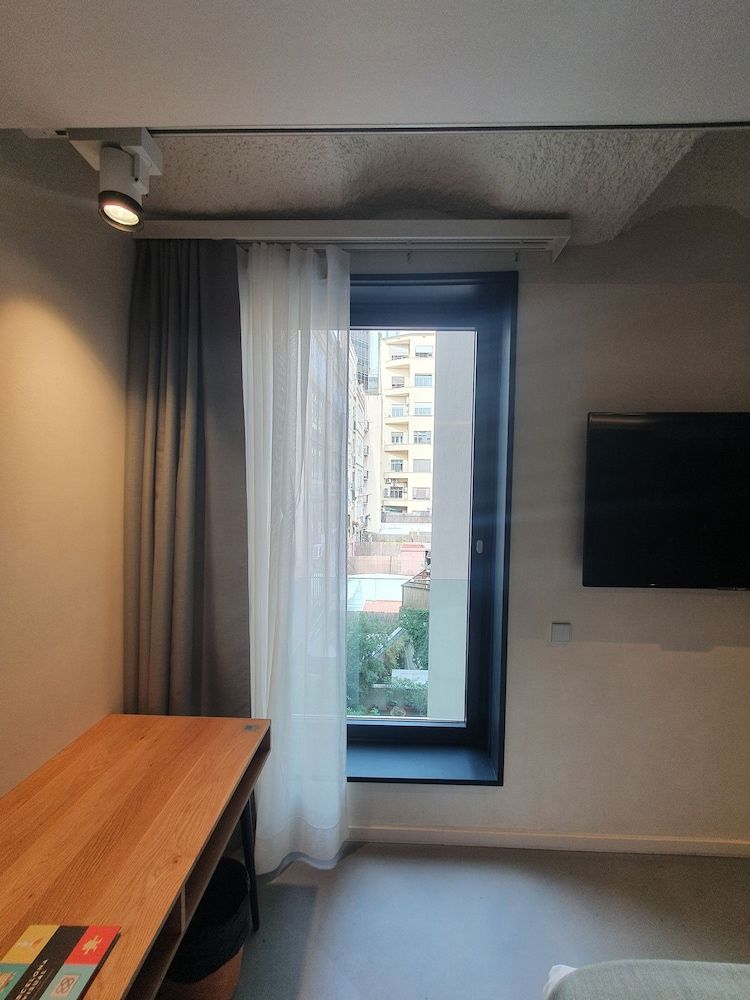 Ohla Eixample Double Room 7