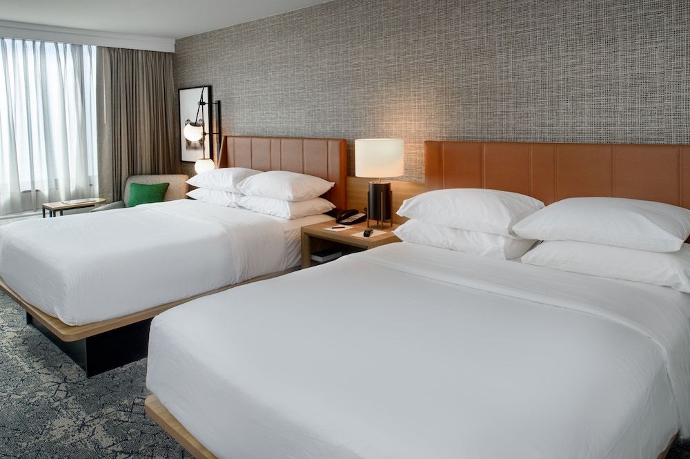 Room, 2 Queen Beds (Mobility/Hearing Accessible, Tub)