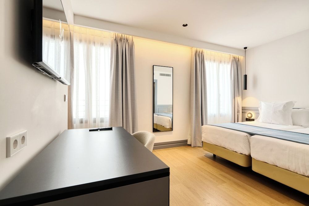 Hotel Murillo Reinoso Twin Room 2