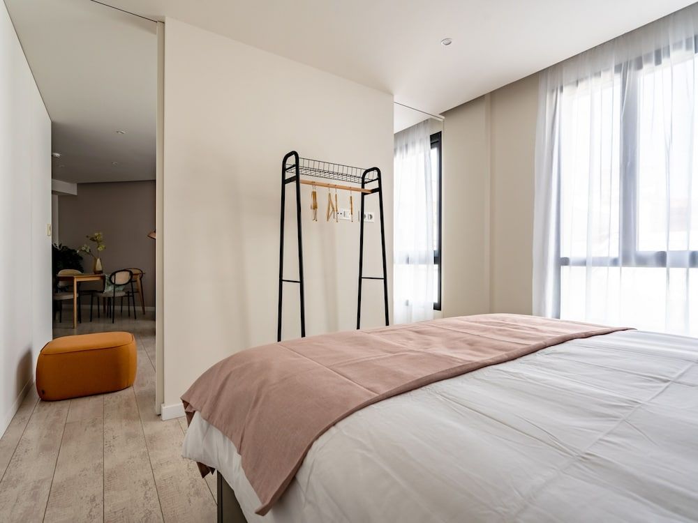 limehome Barcelona Rector Triadó One-Bedroom Apartment 5