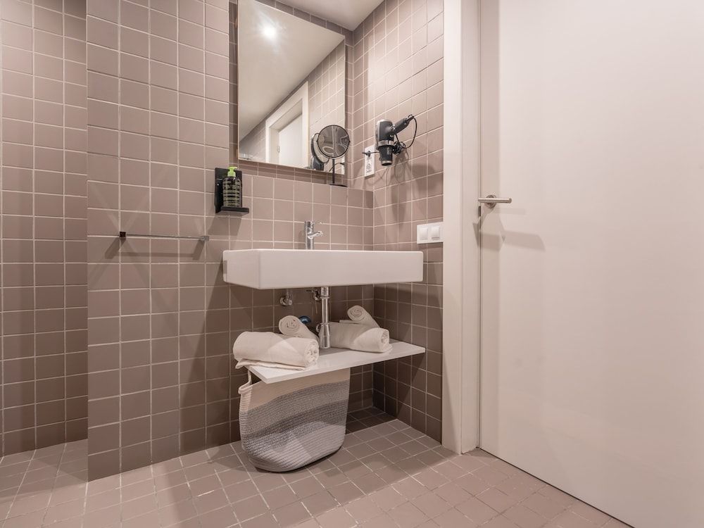 limehome Barcelona Rector Triadó One-Bedroom Apartment 13