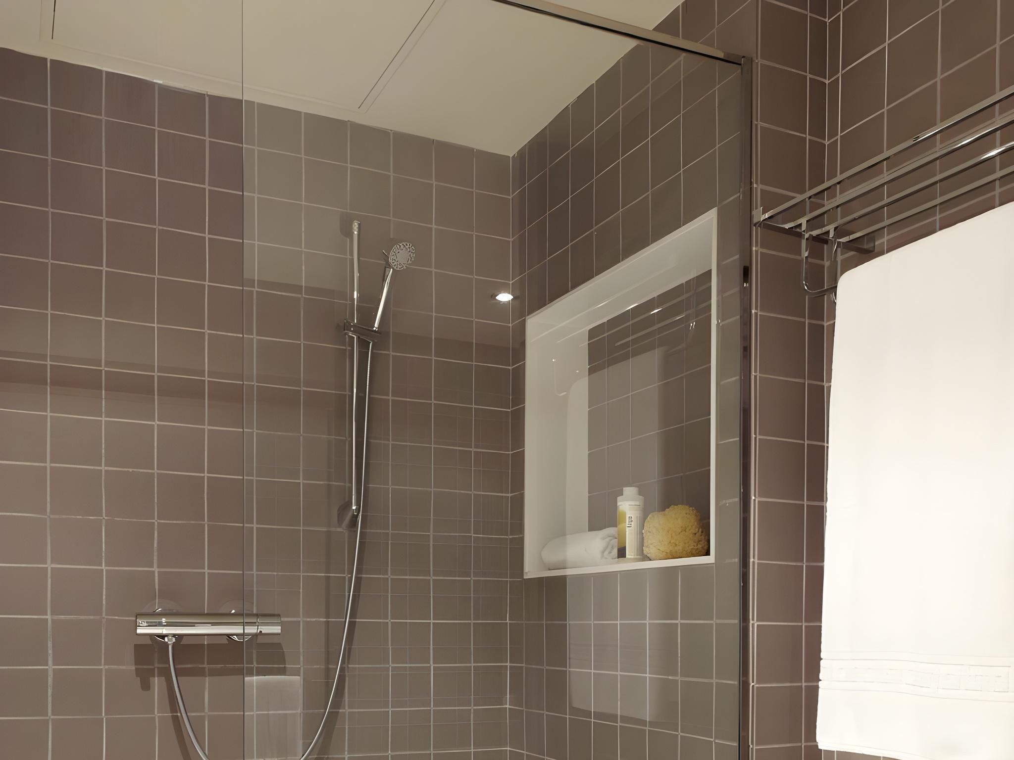 undefined Limehome Barcelona Rector Triadó 4