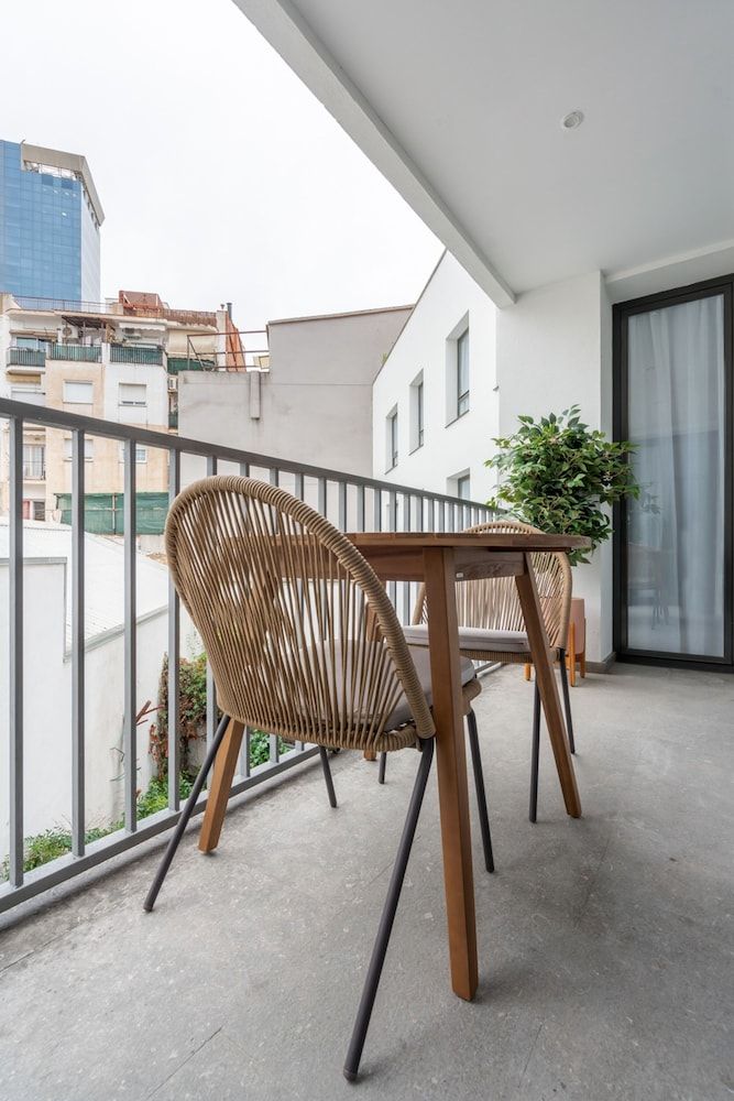 undefined limehome Barcelona Rector Triadó 8