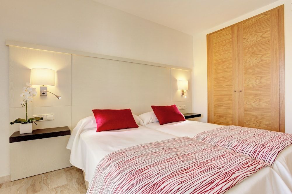 Double Room, Balcony (2 adults + 1 child)